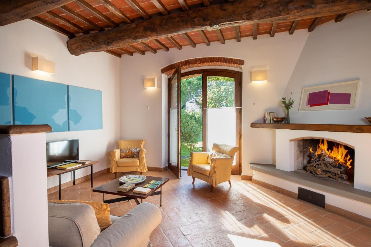 La Fattoria Del Rio Di Sopra - Agriturismo Baldeschi Tuoro sul Trasimeno Bagian luar foto