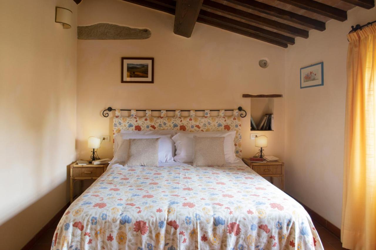 La Fattoria Del Rio Di Sopra - Agriturismo Baldeschi Tuoro sul Trasimeno Bagian luar foto